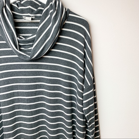 Loft | Lounge wear - Picture 2 of 6